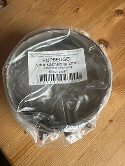 Brede muurbeugel enkelwandig 150mm zwart 