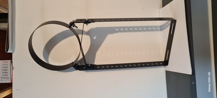 muurbeugel zwart 200 mm tbv dw 150/200 rookkanaal 8